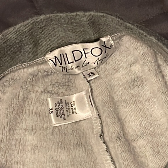 ⭐️Wildfox⭐️🦊Jogger Set EUC!  Loungewear Sweatsuit Gray w/ Stars Hoodie Size XS - Picture 12 of 12